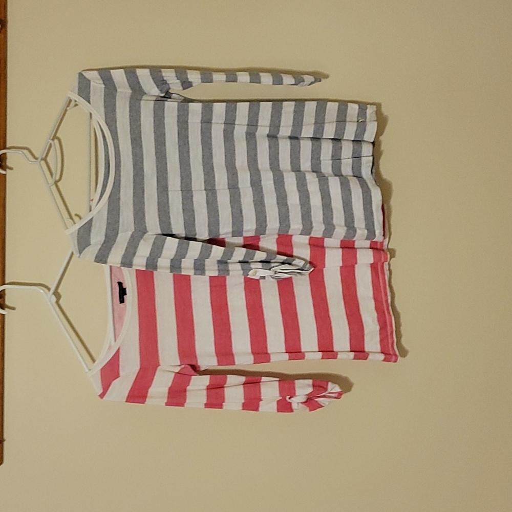 American Eagle Striped Long Sleeve Tees